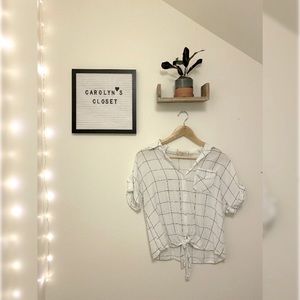 brand: Love Notes // size: S // color: white w/ navy stripes